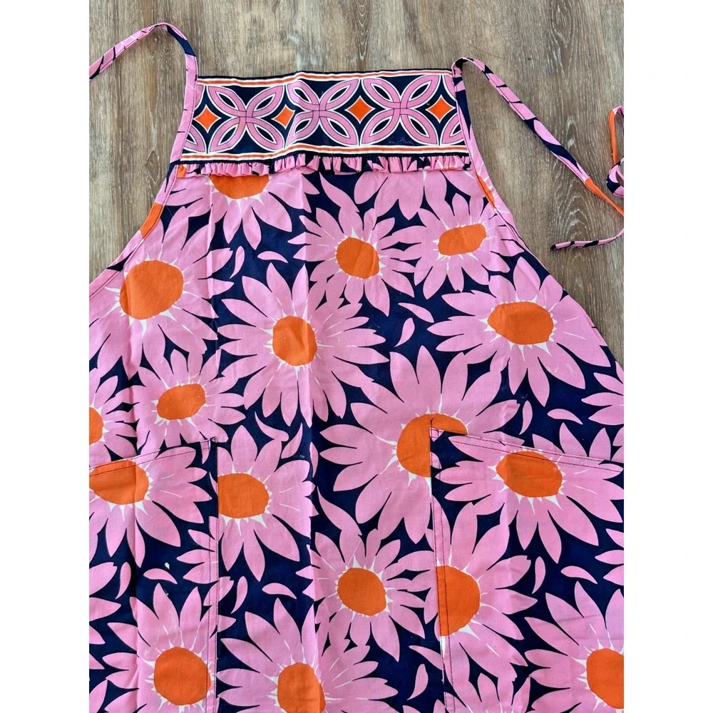 VERA BRADLEY APRON BREAST CANCER MOTHERS DAY 